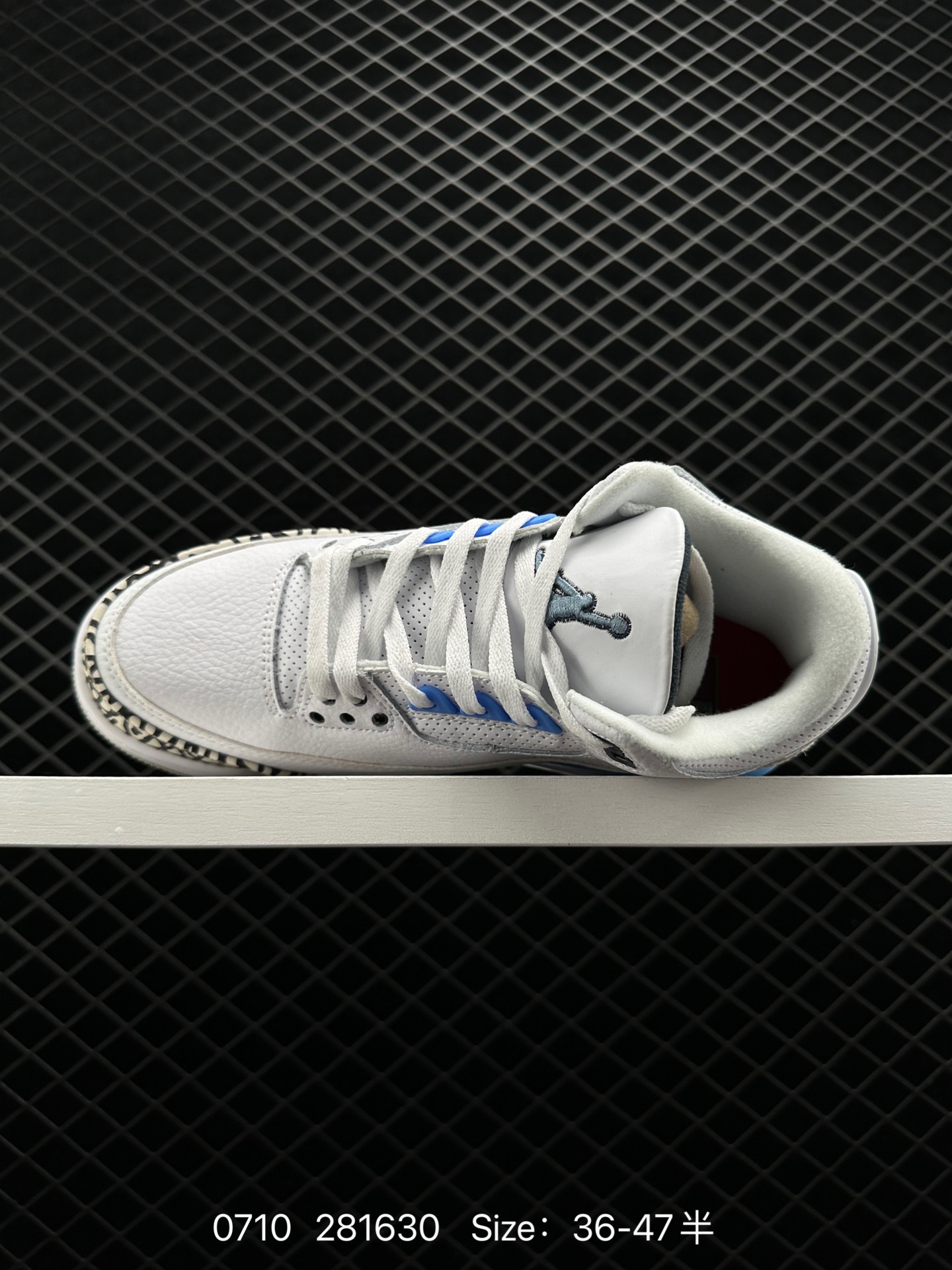 Air Jordan 3 Retro ”Hide and Sneak“